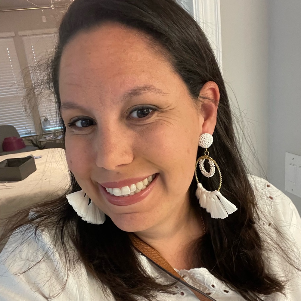 Meet your Posher, Leilani